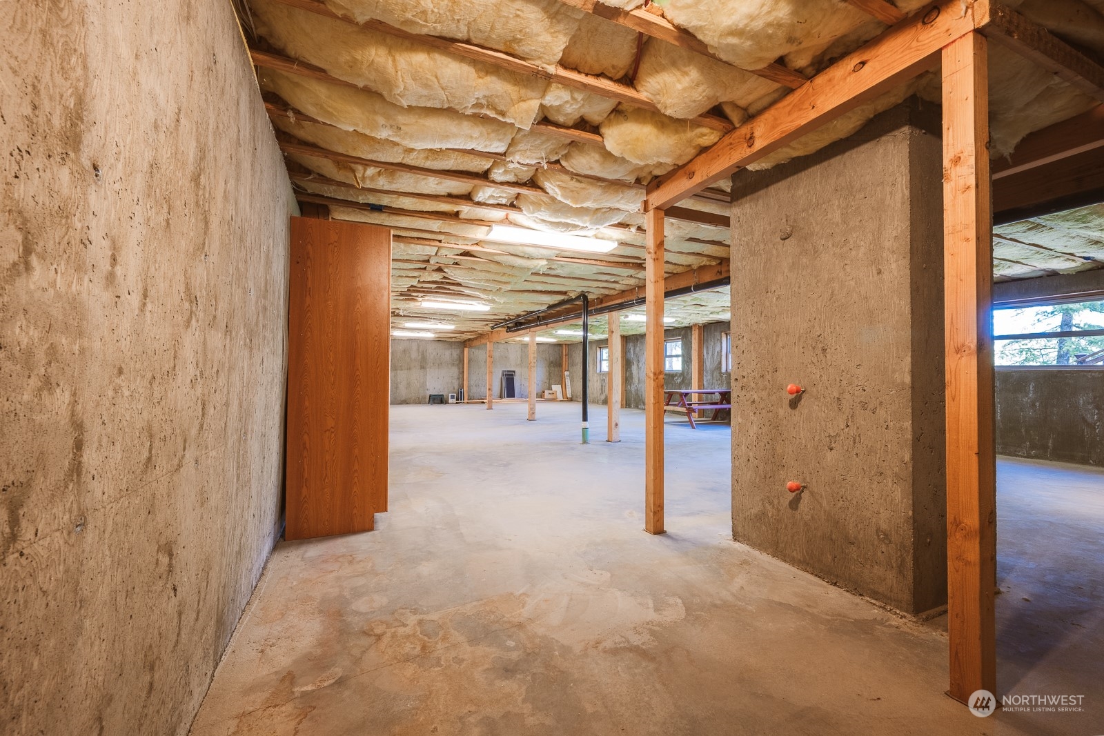 65 Fiddler's Road Winthrop, WA 98862 - Photo 19 of 25 a view of entryway