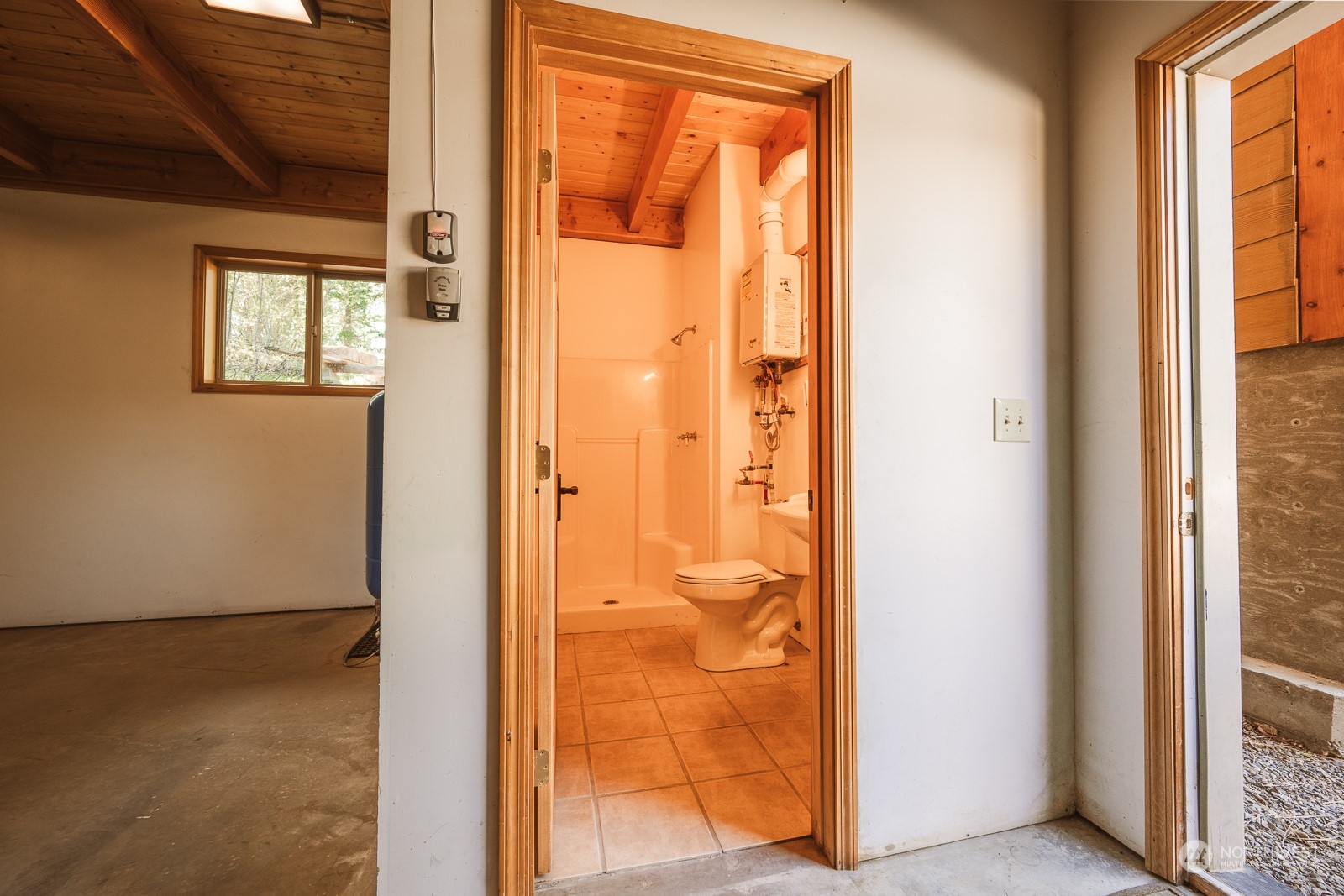 65 Fiddler's Road Winthrop, WA 98862 - Photo 22 of 25 a view of front door