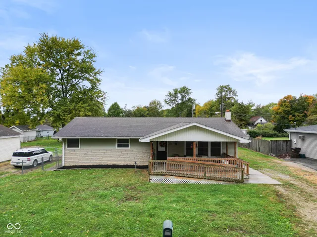 $215,000 | 2692 Bowery Street, Columbus, IN 47203