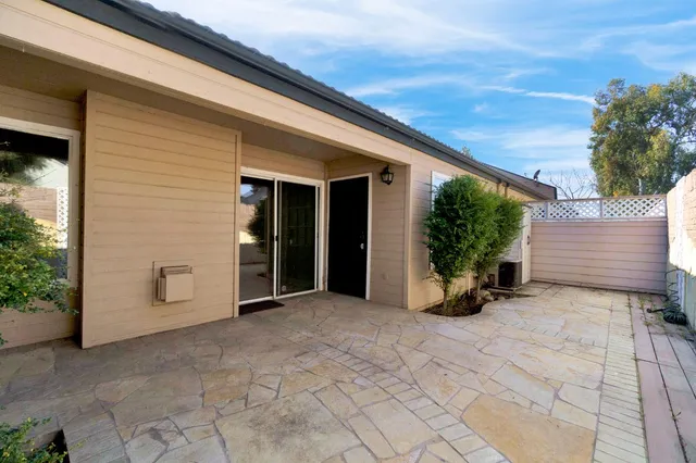 $304,000 | 474 East Alluvial Avenue, Unit 126, Fresno, CA 93720