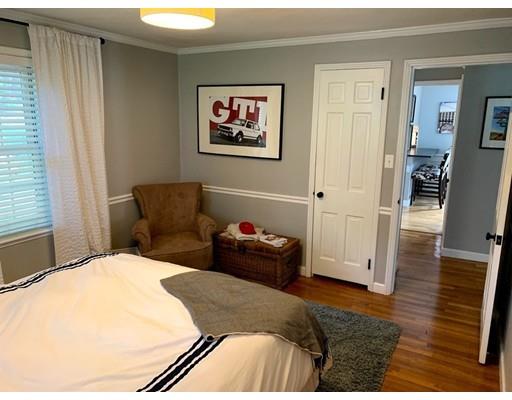 72 Canterbury Road Lynnfield, MA 01940 - Photo 14 of 33 Gallery Image 14
