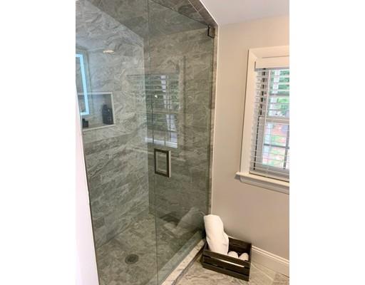 72 Canterbury Road Lynnfield, MA 01940 - Photo 20 of 33 Gallery Image 20