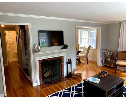 72 Canterbury Road Lynnfield, MA 01940 - Photo 6 of 33 Gallery Image 6
