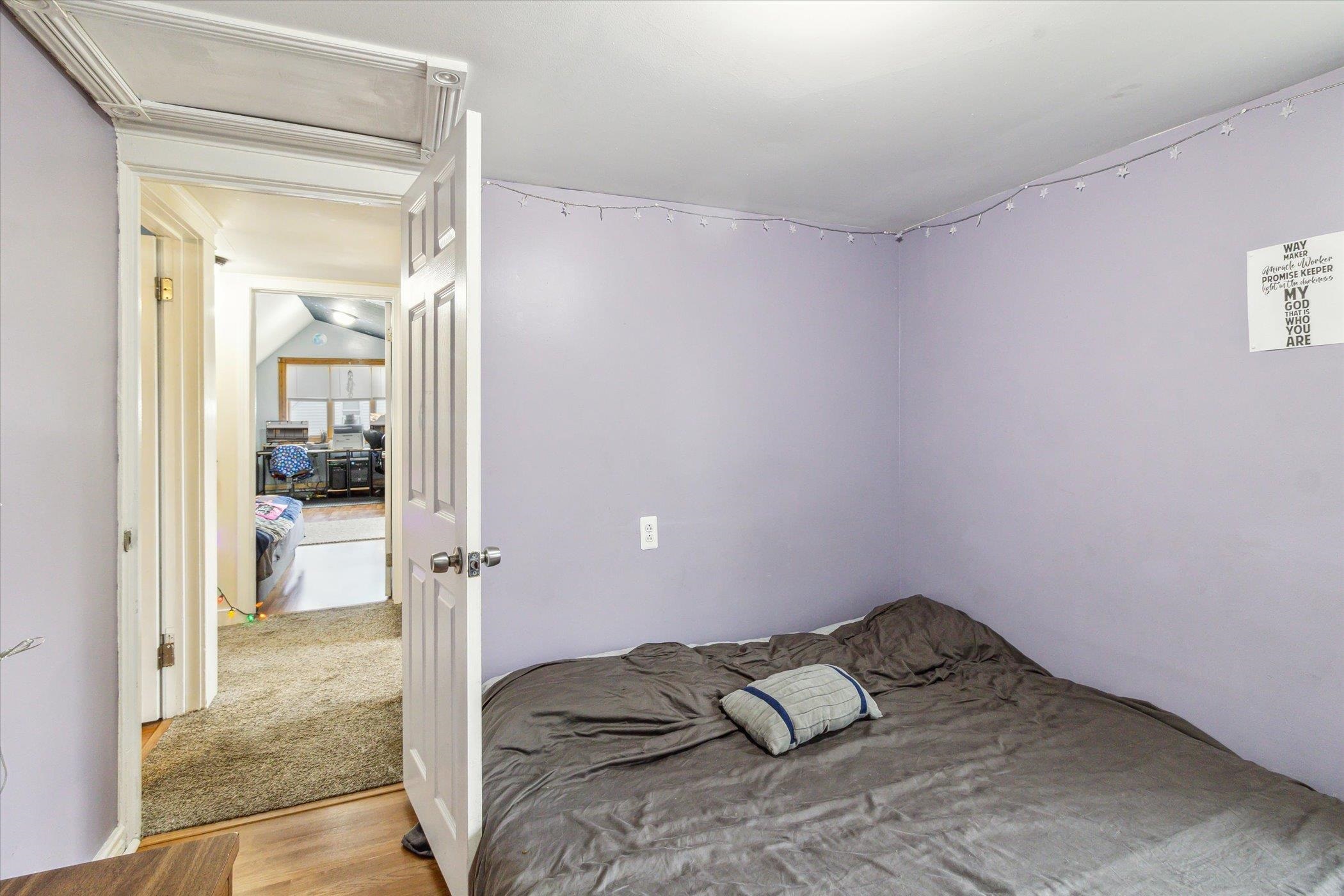 2421 Howe Road Burton, MI 48519 - Photo 18 of 41 50105295-17.JPG