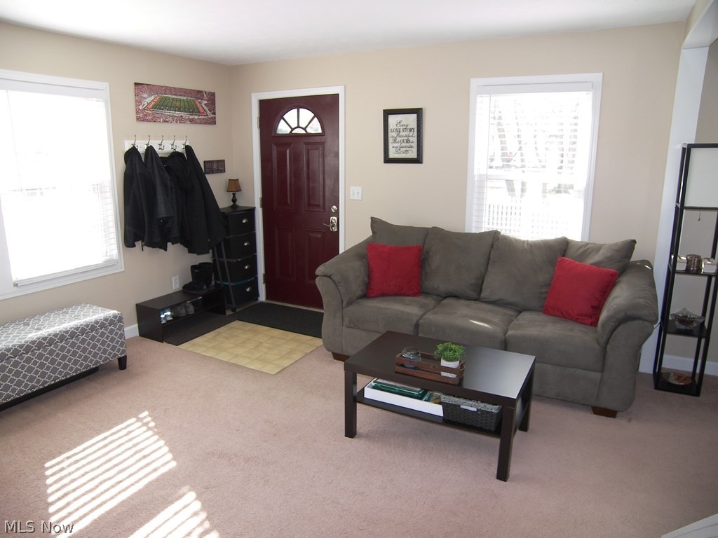 1739 Lyndhurst Road Lyndhurst, OH 44124 - Photo 4 of 21