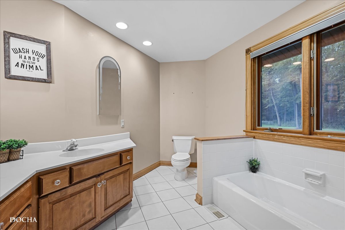15092 Lisbon Center Road Newark, IL 60541 - Photo 19 of 32 Gallery Image 19
