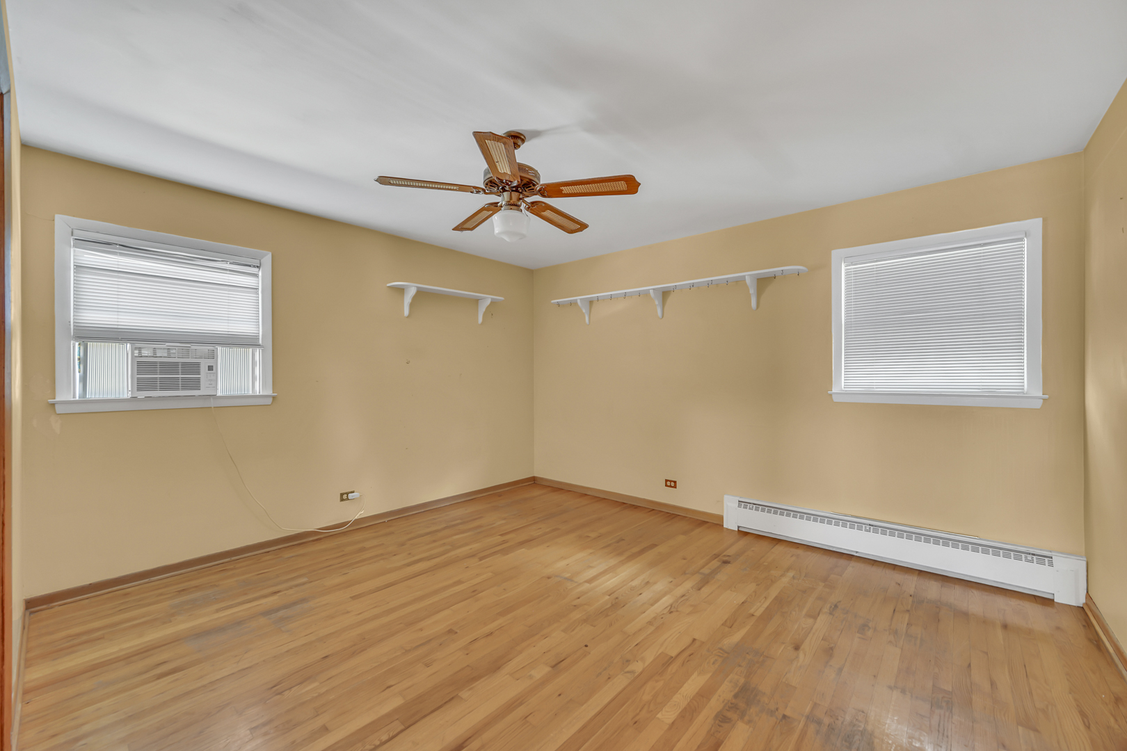 36 South Highview Avenue Addison, IL 60101 - Photo 11 of 21 Gallery Image 11