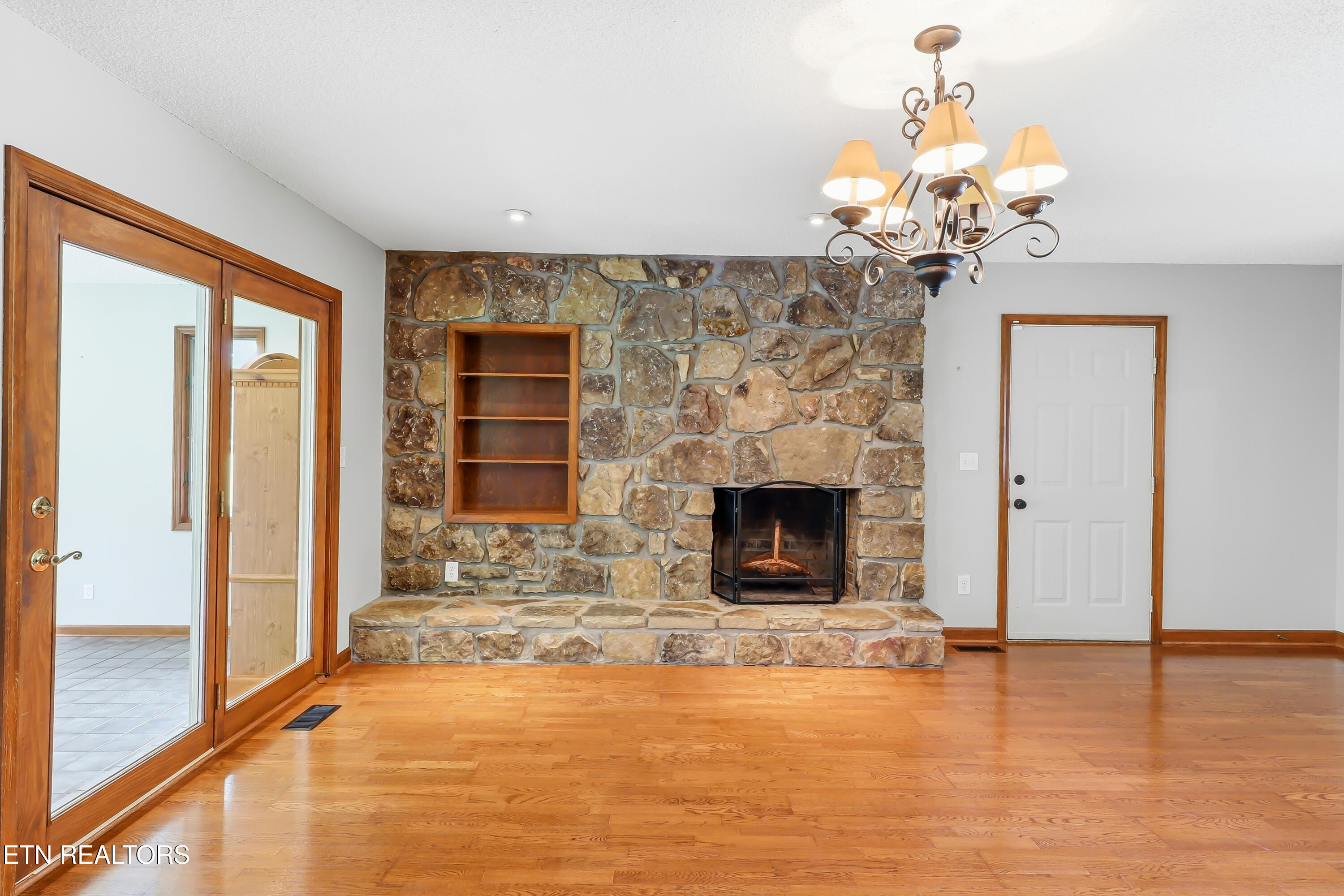 327 Sandy Lane Townsend, TN 37882 - Photo 10 of 53 FINAL-8