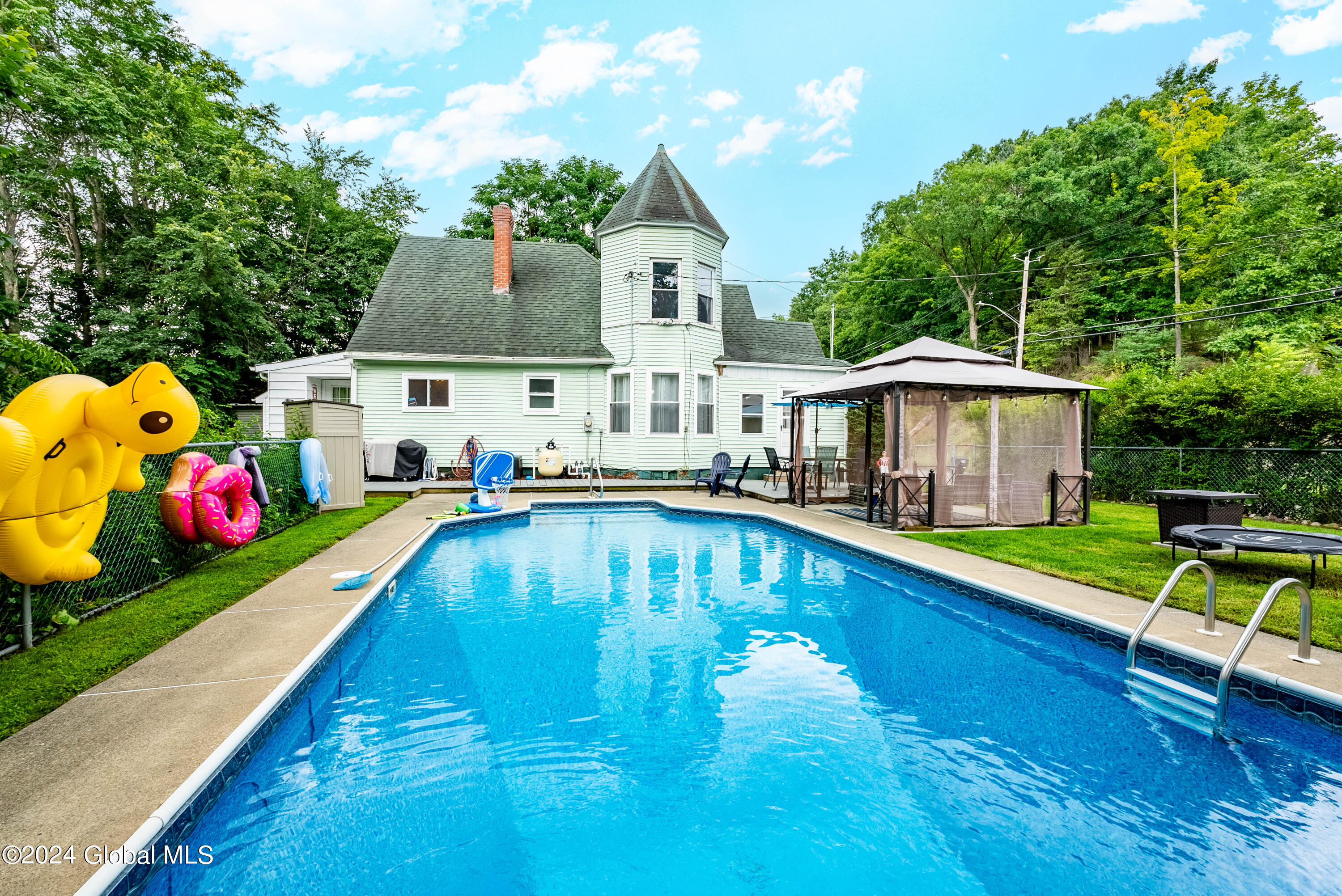 70 Brunswick Road Troy, NY 12180 - Photo 34 of 38 34
