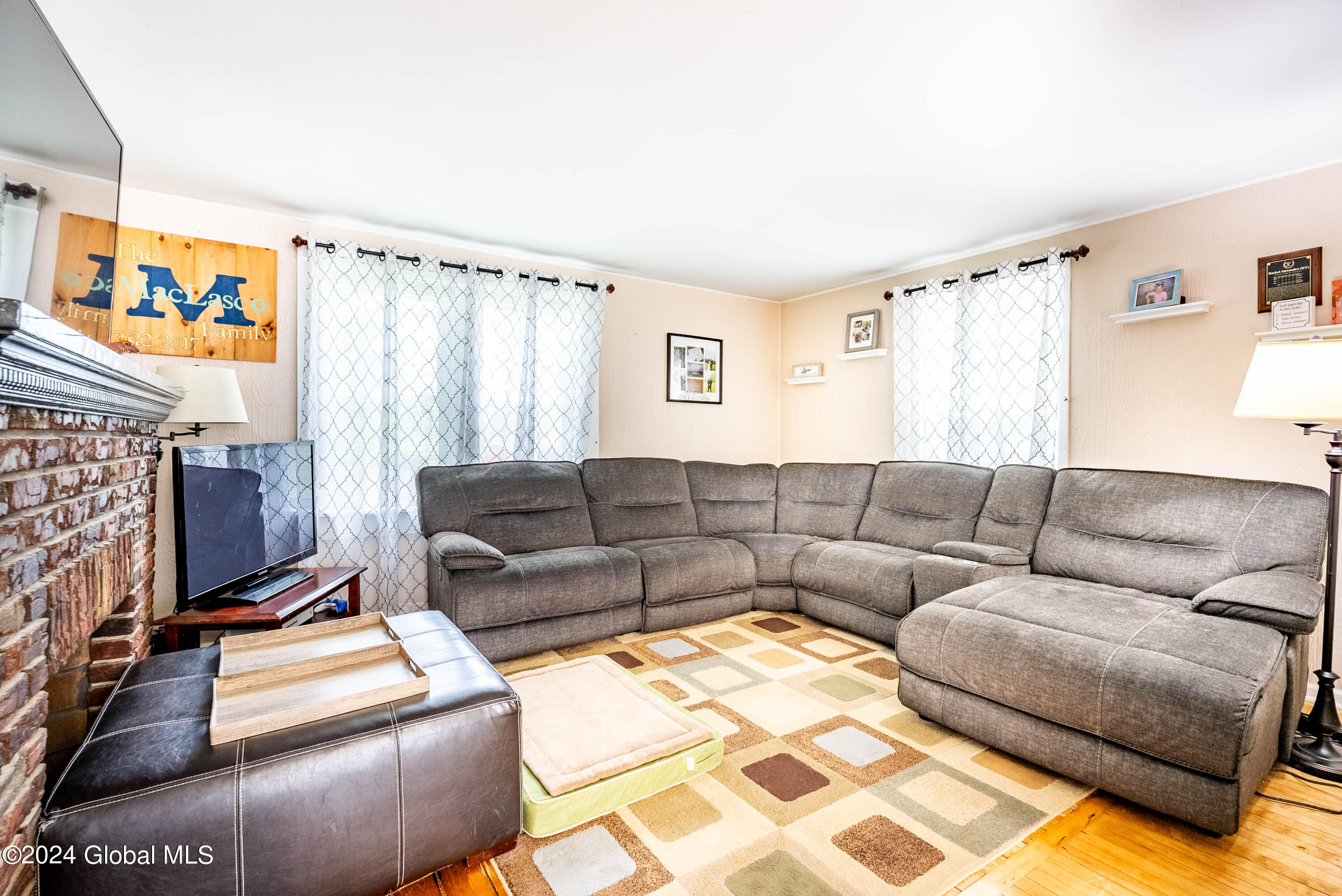 70 Brunswick Road Troy, NY 12180 - Photo 6 of 38 6
