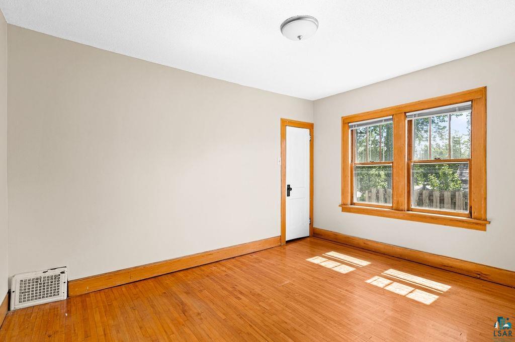 5145 London Road Duluth, MN 55804 - Photo 17 of 35