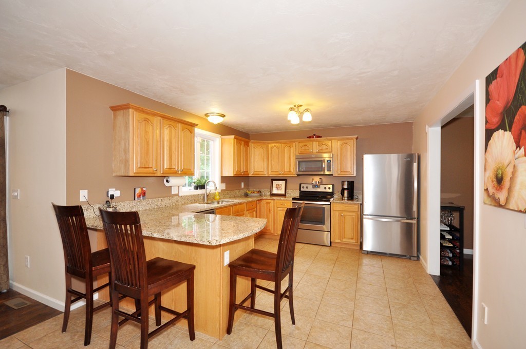 47 Taylor Road Maynard, MA 01754 - Photo 12 of 28 Gallery Image 12