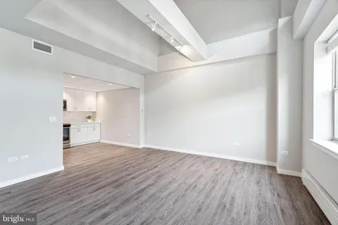 $5,500 | 101-111 South 9th Street, Unit PH107, Philadelphia, PA 19107