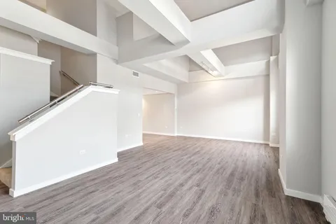 $5,500 | 101-111 South 9th Street, Unit PH107, Philadelphia, PA 19107