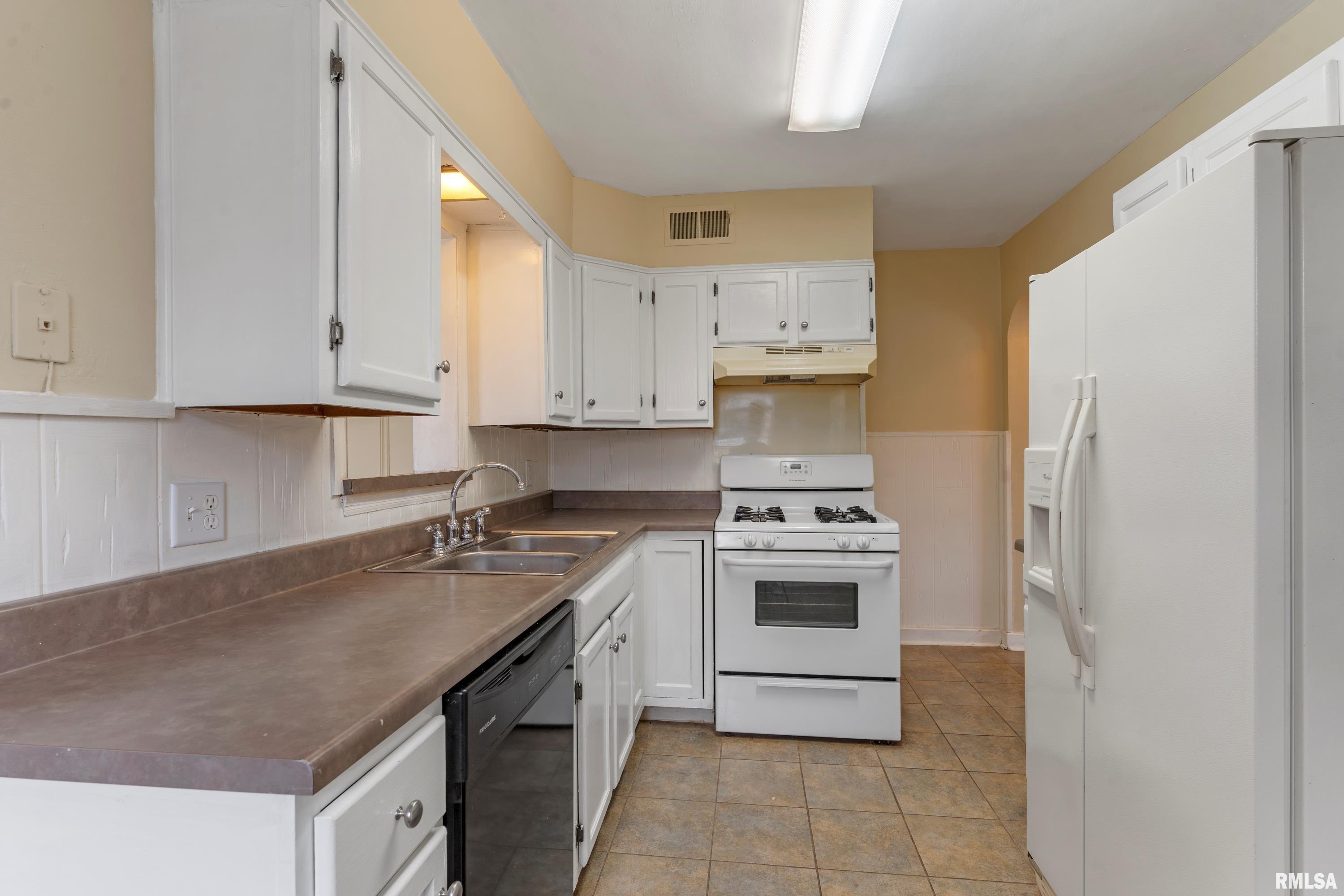 2813 South State Street Springfield, IL 62704 - Photo 7 of 23