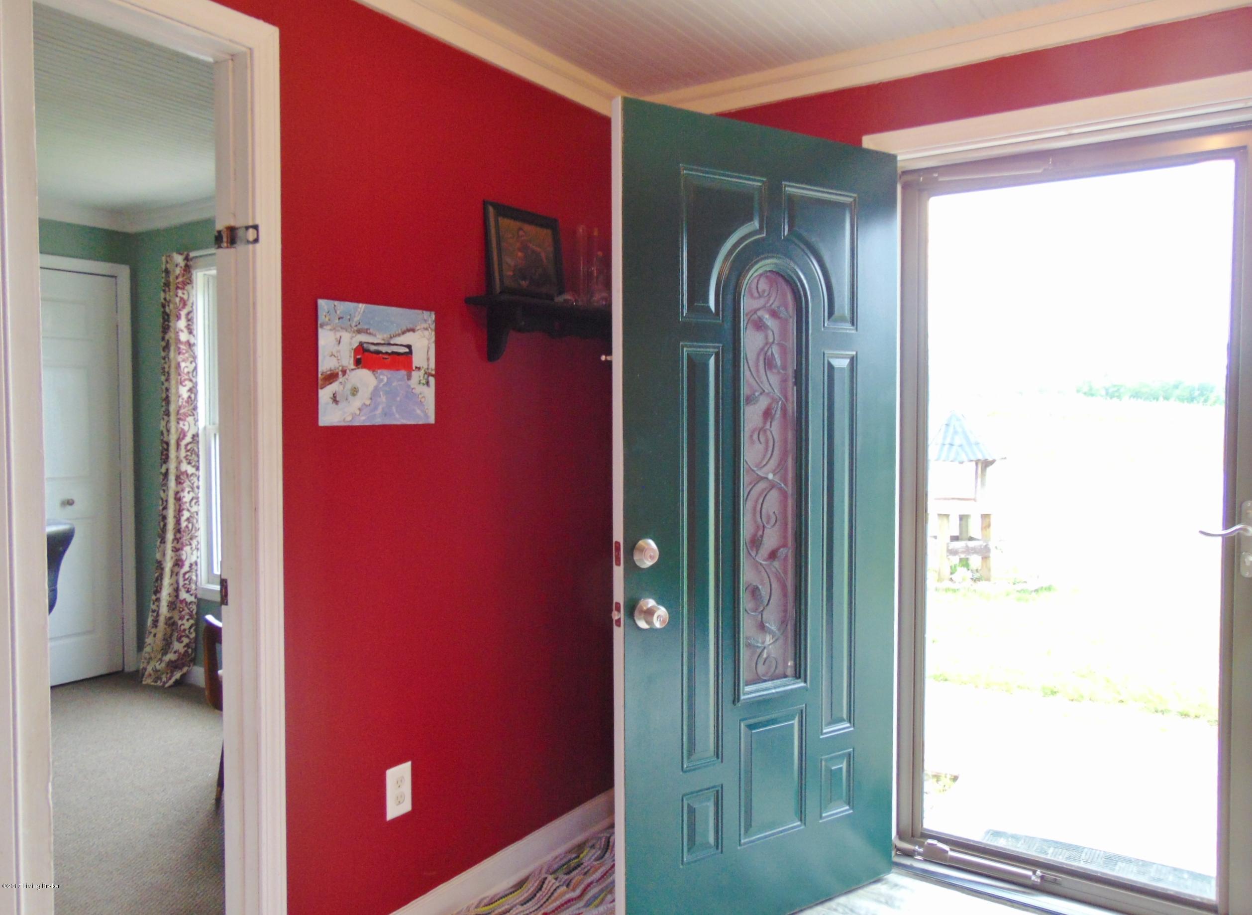 511 Brownsboro Road Pendleton, KY 40055 - Photo 6 of 32 Looking from the kitchen towards the front door