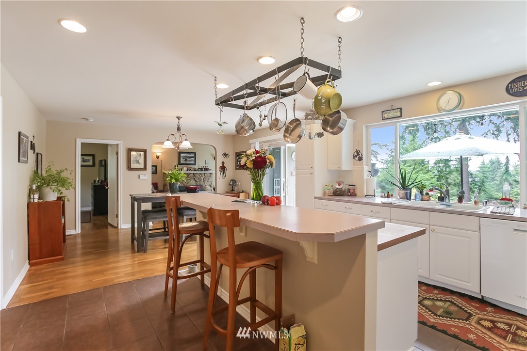 4329 Chrisella Road East Edgewood, WA 98372 - Photo 8 of 40 Gallery Image 8