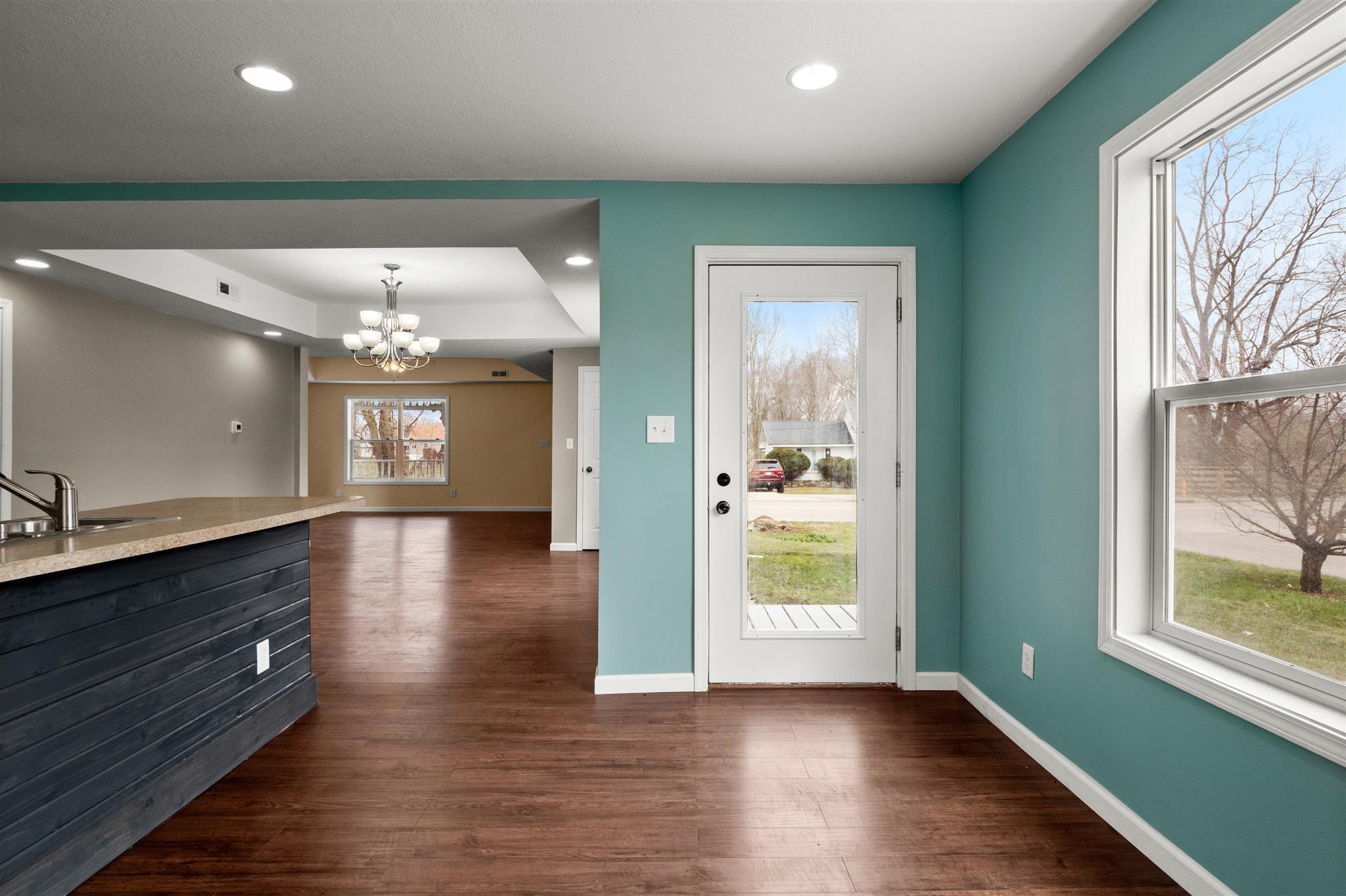 437 Riverside Drive Huntington, IN 46750 - Photo 9 of 21 Gallery Image 9
