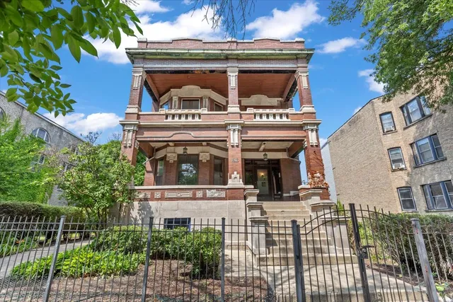 $1,699,000 | 1918 North Humboldt Boulevard, Chicago, IL 60647