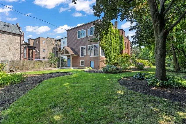 $1,699,000 | 1918 North Humboldt Boulevard, Chicago, IL 60647