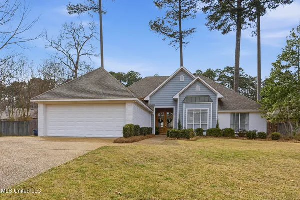 $335,000 | 625 Cliffview Drive, Brandon, MS 39047