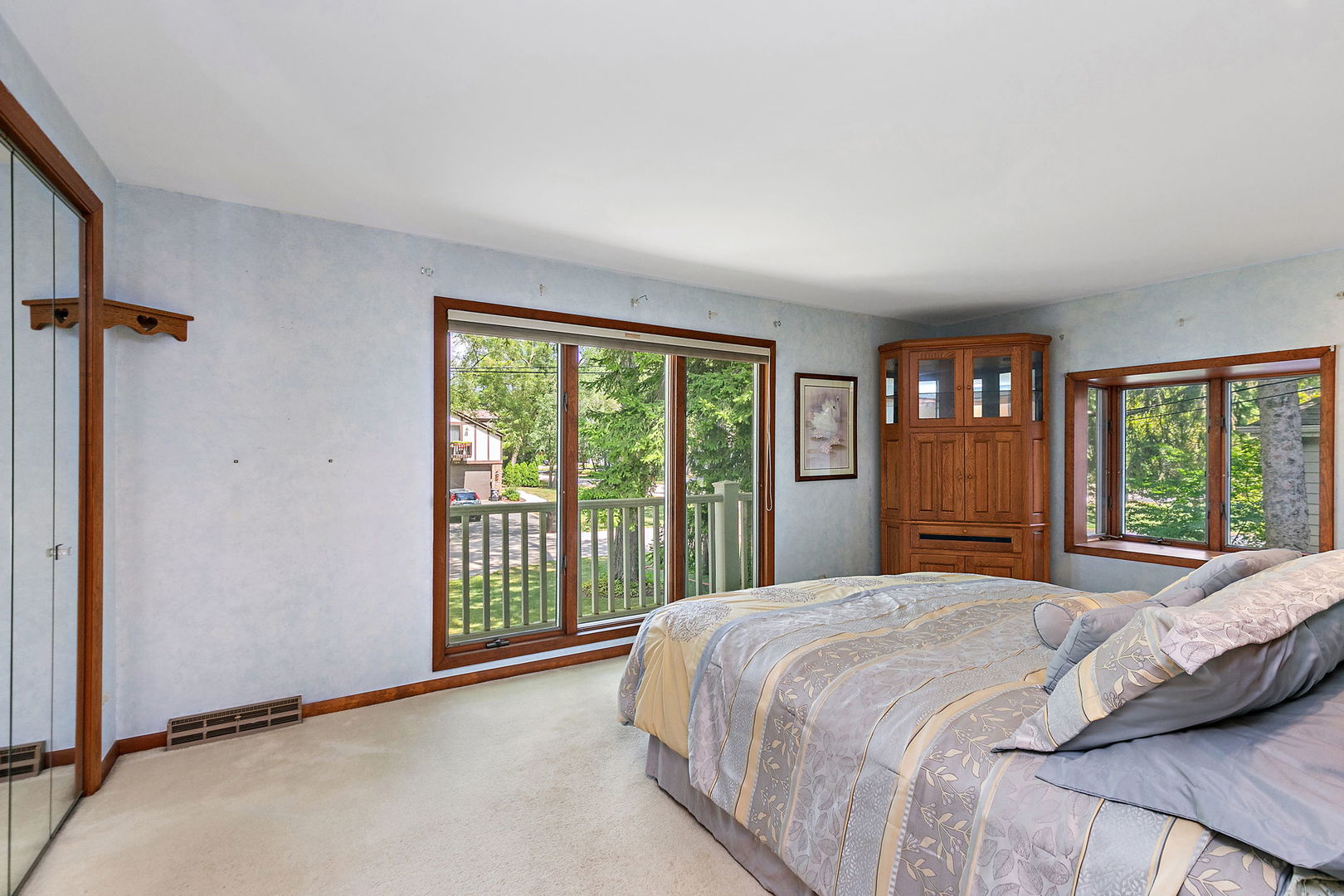 1151 Country Club Road Lake Zurich, IL 60047 - Photo 17 of 58 a bedroom with a large bed and a large window