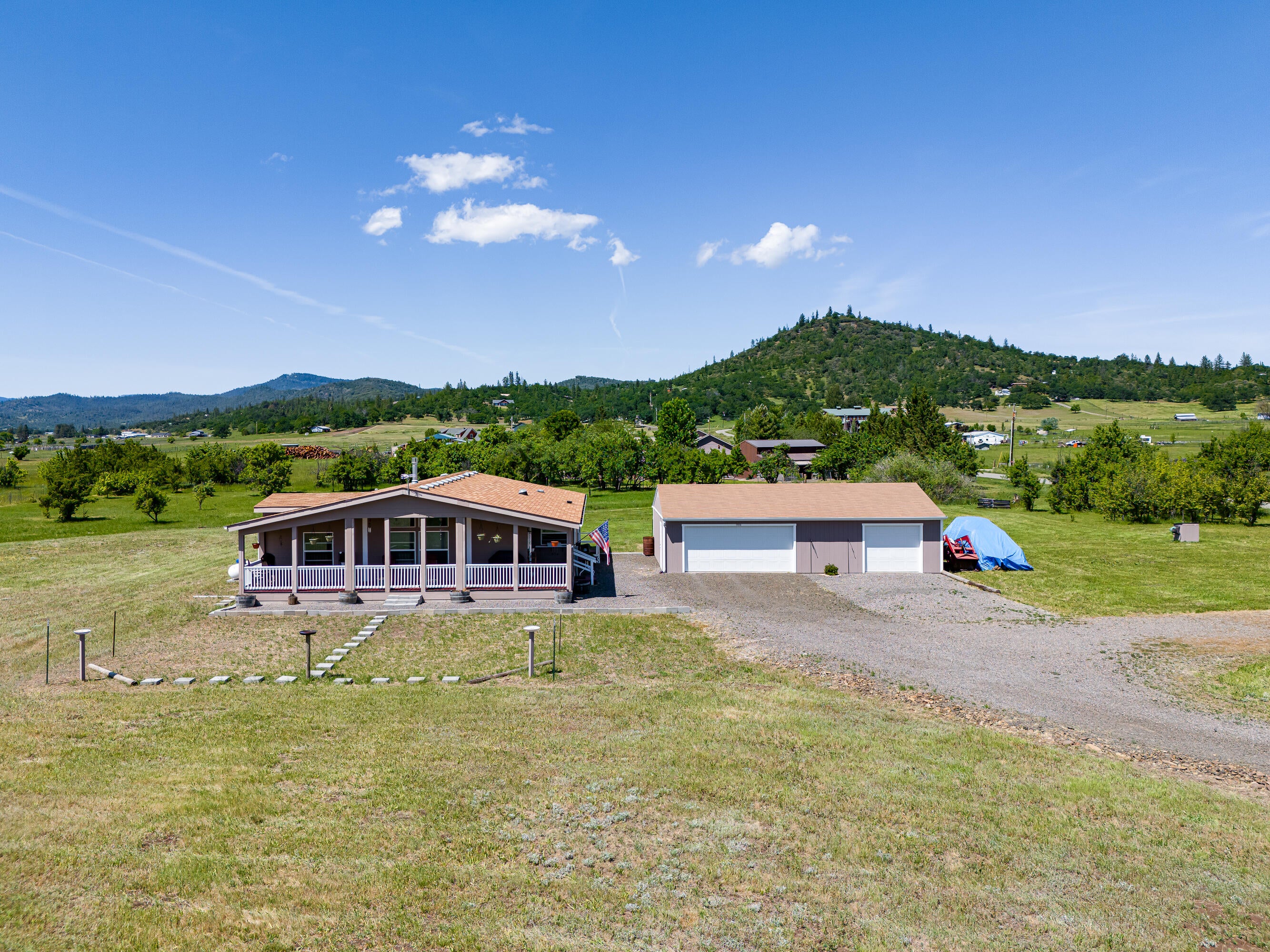 14399 Avalon Road White City, OR 97503 - Photo 1 of 38 Five level acres with views!