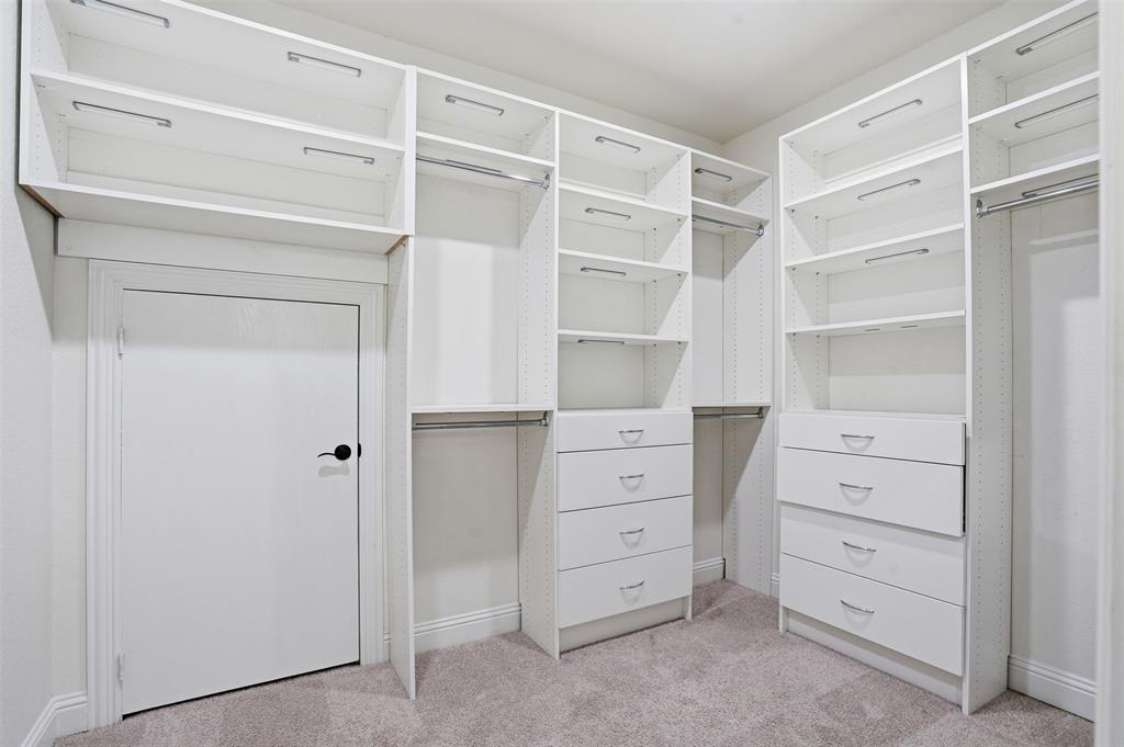 2604 Dylan Lane Mansfield, TX 76063 - Photo 16 of 33 a view of walk in closet