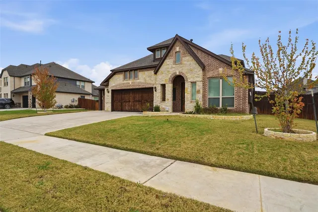 $5,000 | 2604 Dylan Lane, Mansfield, TX 76063