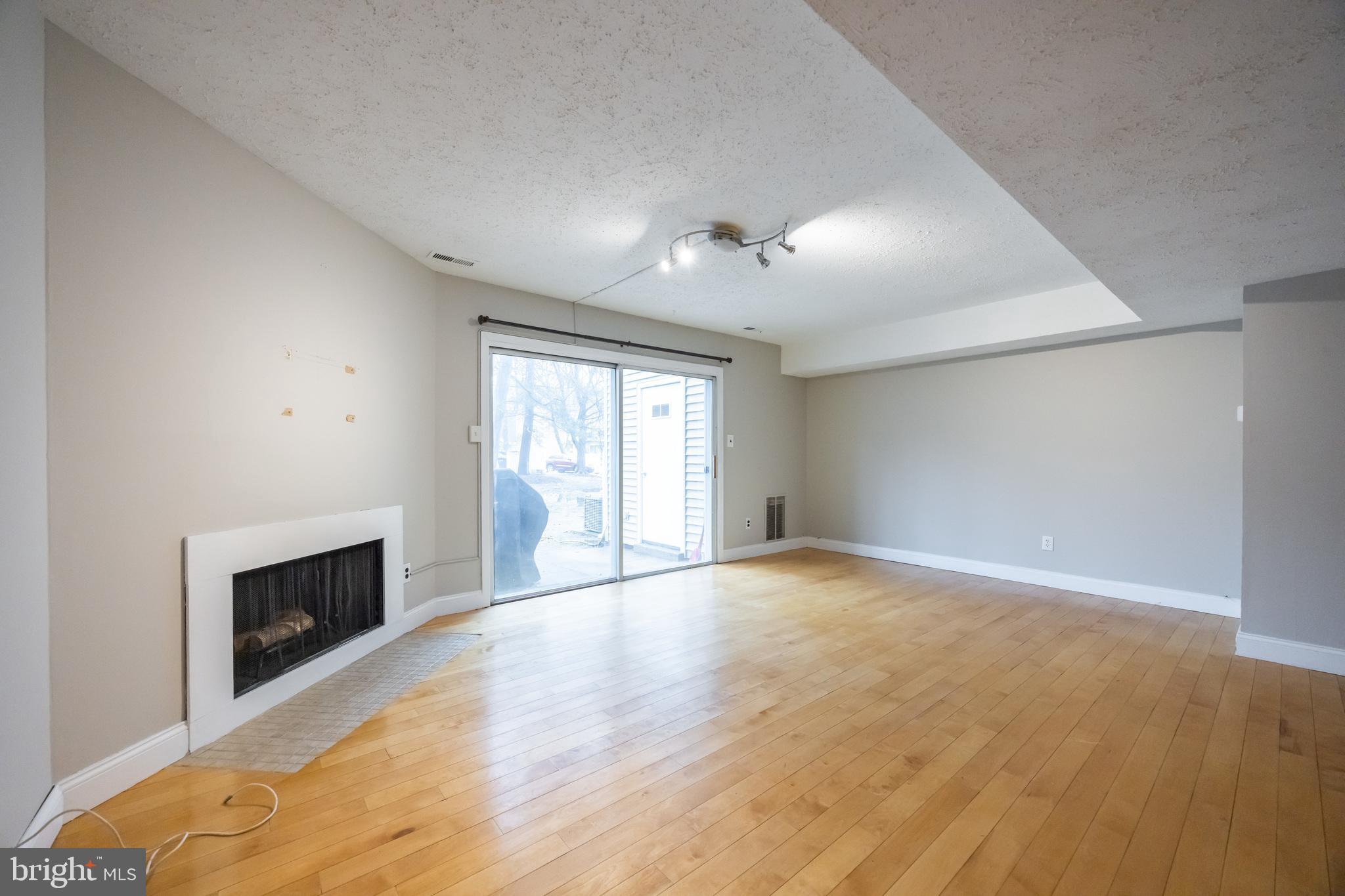 1035 Pendleton Court Voorhees, NJ 08043 - Photo 9 of 33