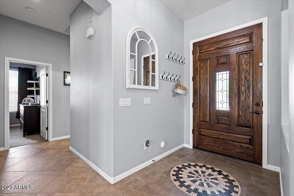 6730 Rachael Way Gilbert, AZ 85298 - Photo 13 of 77 15-Entry