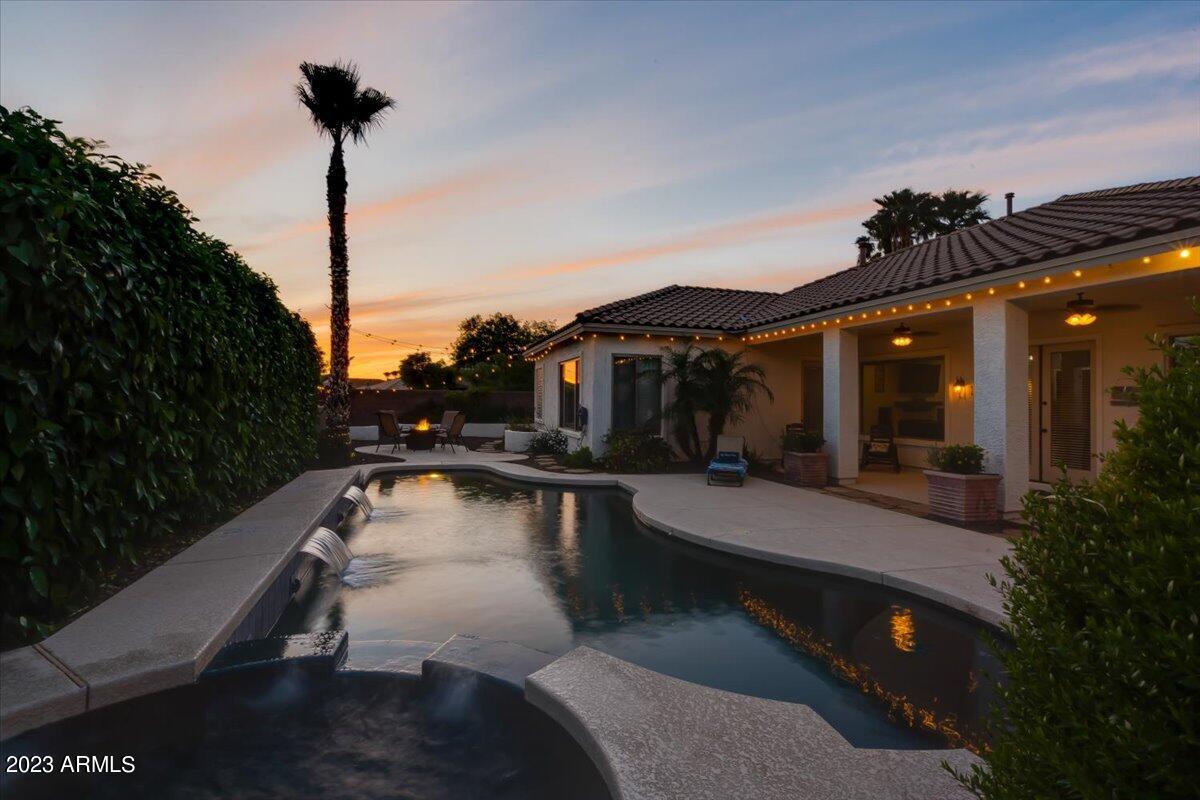6730 Rachael Way Gilbert, AZ 85298 - Photo 70 of 77 74-Twilight Back of home