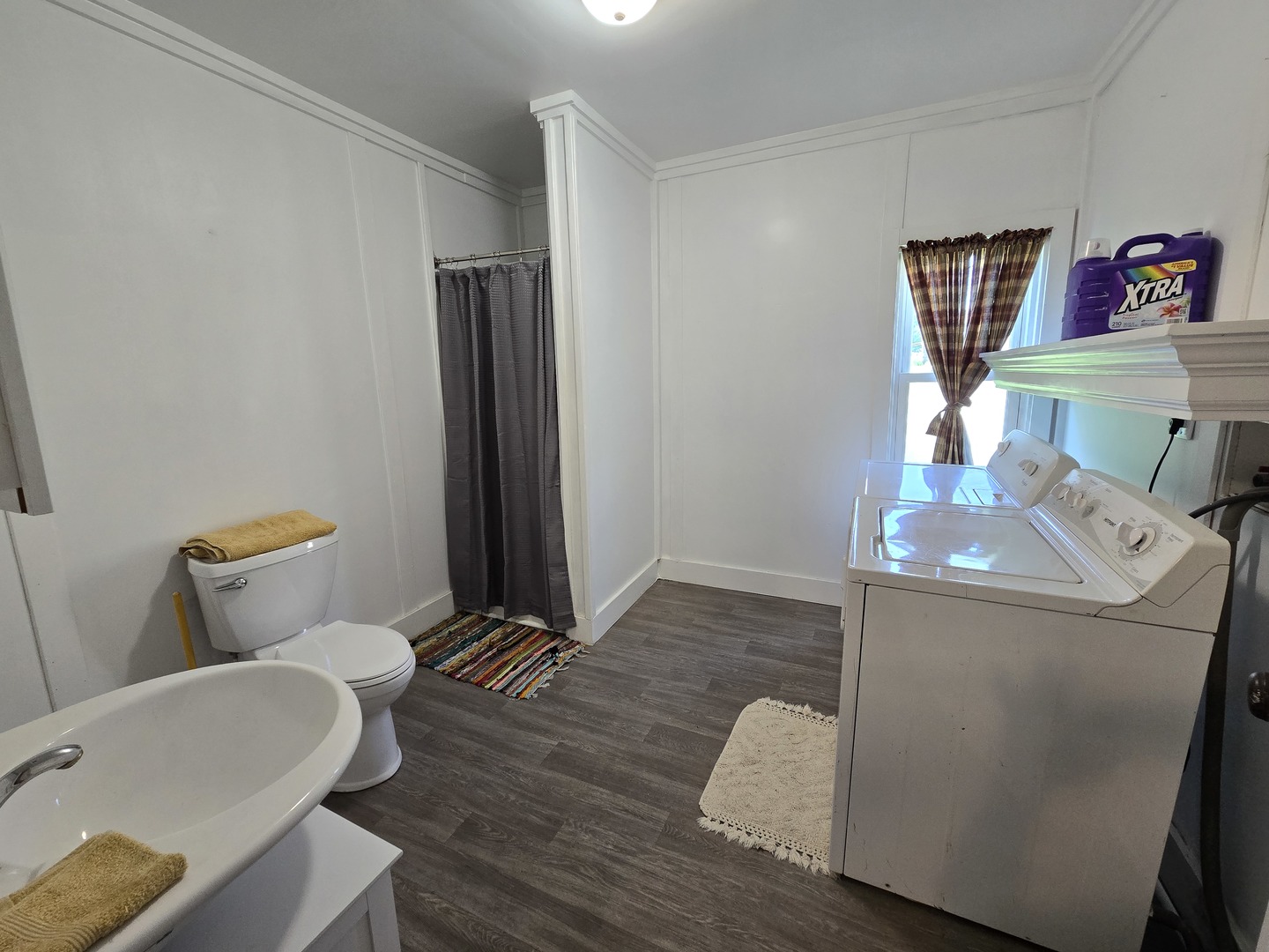 201 West Grove Road Sterling, IL 61081 - Photo 6 of 19 a room with storage and utility