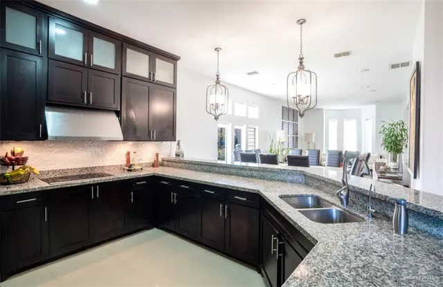 $410,000 | 3613 South L Street, McAllen, TX 78503