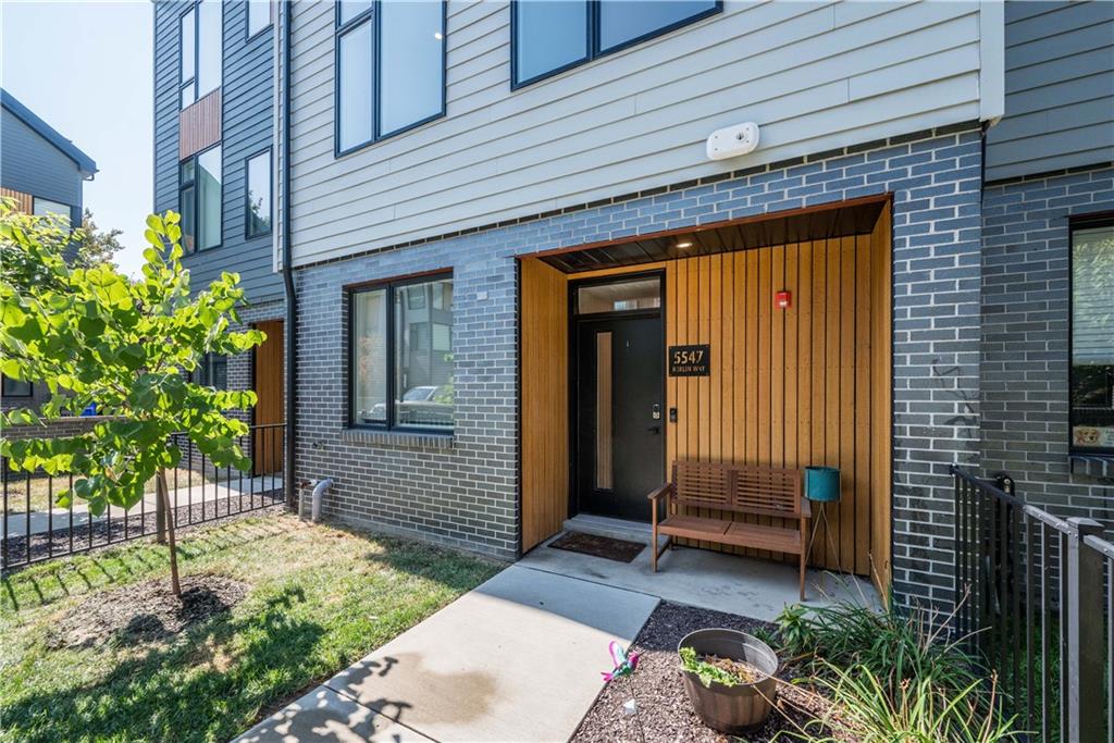 5547 Berlin Way Pittsburgh, PA 15201 - Photo 4 of 50