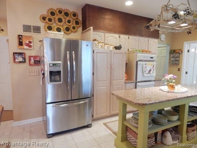 7377 Big Hand Road St. Clair, MI 48079 - Photo 20 of 94 DSCN3089.jpg