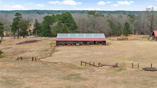 $2,950,000 | 170 County Road 2180, Clarksville, TX 75426