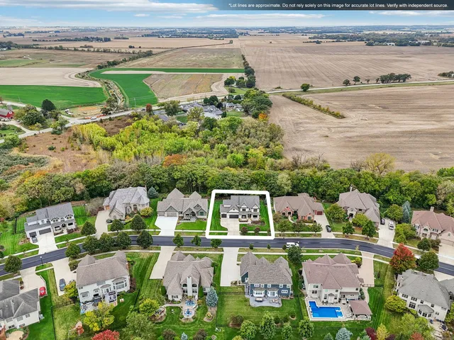 $1,050,000 | 3708 Peregrine Way, Elgin, IL 60124