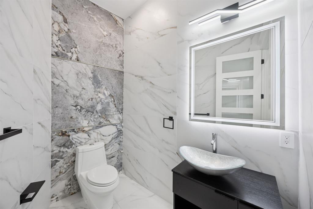 1933 Noe Boulevard Heath, TX 75126 - Photo 25 of 40 Luxurious bathroom