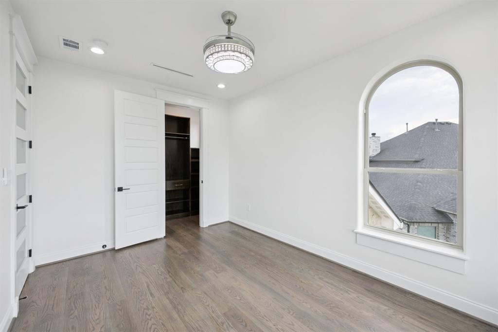 1933 Noe Boulevard Heath, TX 75126 - Photo 36 of 40 Guest bedroom