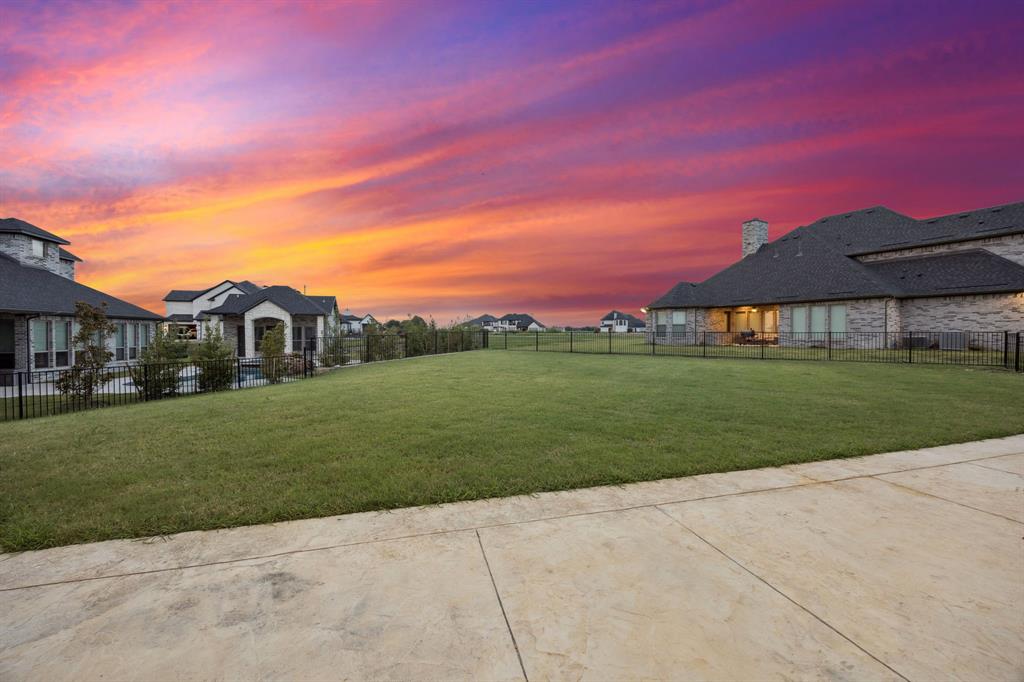 1933 Noe Boulevard Heath, TX 75126 - Photo 4 of 40 Spacious backyard