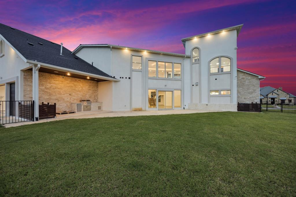 1933 Noe Boulevard Heath, TX 75126 - Photo 5 of 40 Luxury outdoor kitchen