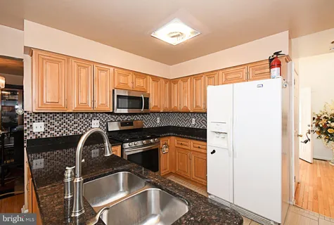 $599,900 | 806 St Christopher Lane, Philadelphia, PA 19116