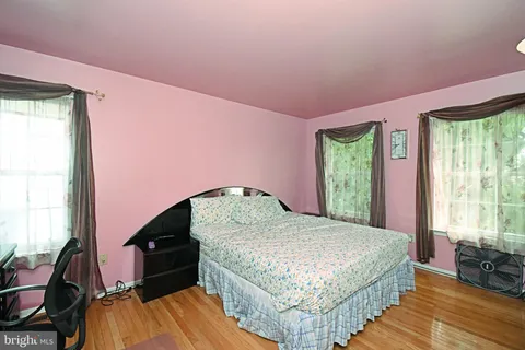 $599,900 | 806 St Christopher Lane, Philadelphia, PA 19116