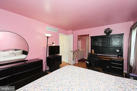 $599,900 | 806 St Christopher Lane, Philadelphia, PA 19116