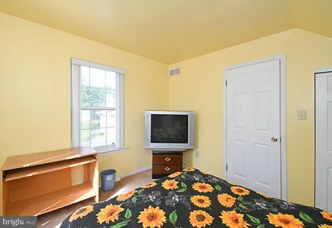 $599,900 | 806 St Christopher Lane, Philadelphia, PA 19116