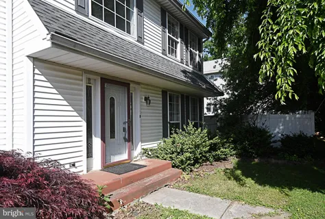 $599,900 | 806 St Christopher Lane, Philadelphia, PA 19116