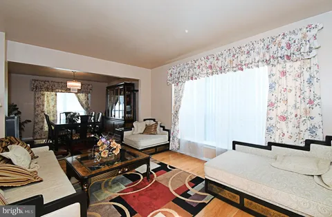 $599,900 | 806 St Christopher Lane, Philadelphia, PA 19116