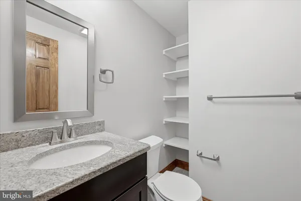 $1,500 | 443 Millwood Avenue, Unit 5, Winchester, VA 22601