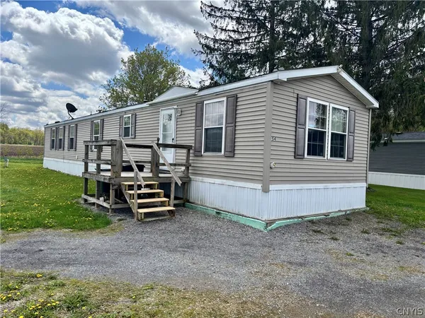 $59,500 | 54 Fairport Road, Manlius, NY 13104